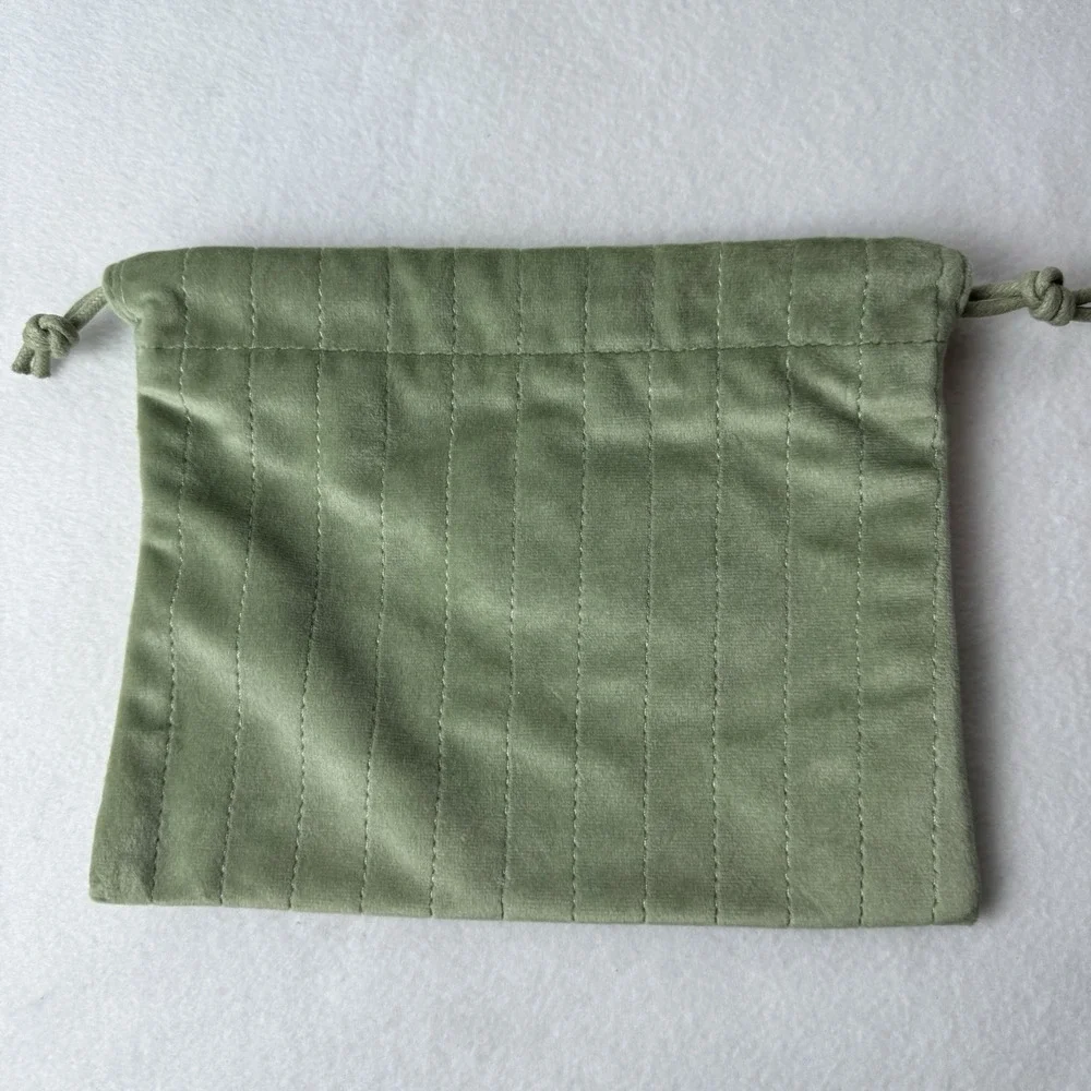 Darphin Paris Green Velvet Bag Cinch Drawstring Cosmetic Makeup Travel Pouch
